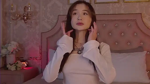 HeatherSweet  online show from October 2025 05:45:01 PM