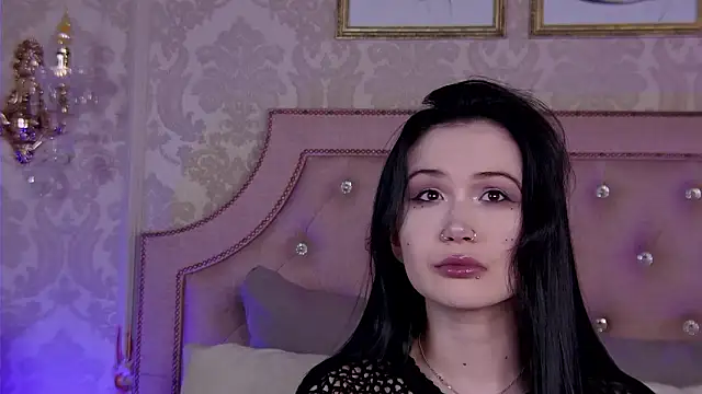 Snapshot of HeatherSweet_ chatting on March 2026 05:43:01 PM HeatherSweet online show from March 2026 05:43:01 PM