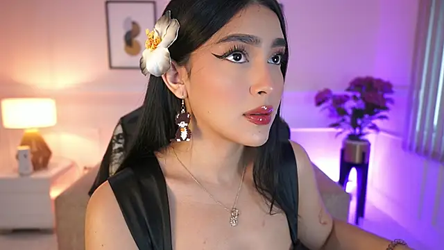 Snapshot of JulesBenett chatting on December 2025 11:30:02 AM JulesBenett online show from December 2025 11:30:02 AM