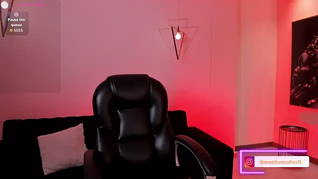 Snapshot of MaddisonCollins chatting on March 2026 11:48:02 AM MaddisonCollins online show from March 2026 11:48:02 AM