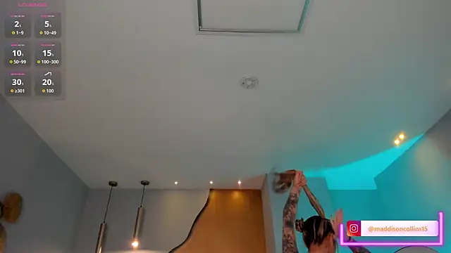 Snapshot of MaddisonCollins chatting on April 2026 12:10:01 PM MaddisonCollins online show from April 2026 12:10:01 PM