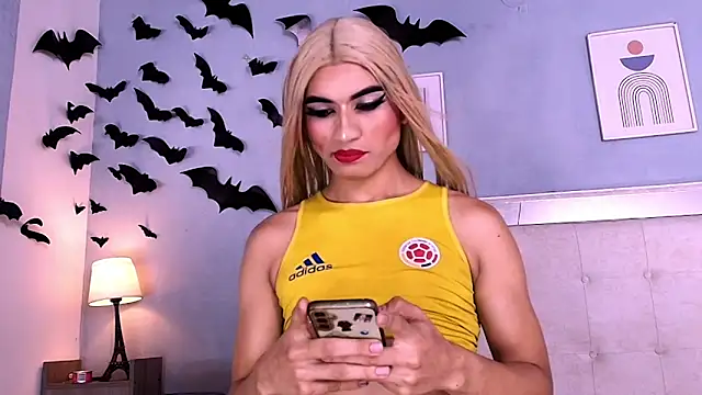 Snapshot of Emily_Castillo_1 chatting on November 2025 04:35:01 AM Emily Castillo 1 online show from November 2025 04:35:01 AM