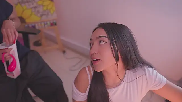 Snapshot of tommy_blue chatting on November 2025 02:49:02 PM tommy blue online show from November 2025 02:49:02 PM