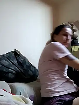 gatitahot-silvy online show from March 2026 08:04:01 PM