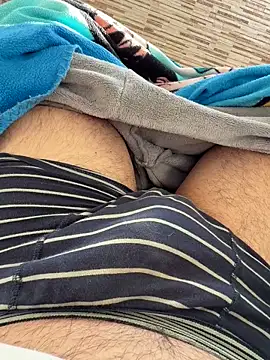 Snapshot of ategurl192 chatting on April 2026 06:11:01 AM ategurl192 online show from April 2026 06:11:01 AM