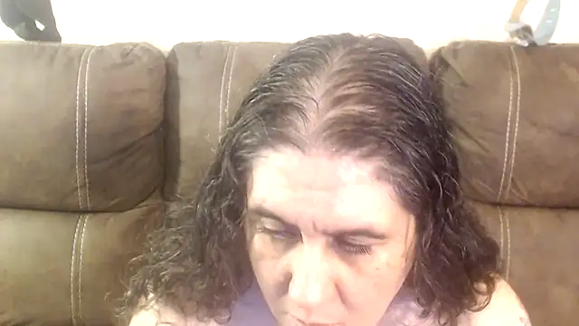 Dreaming Of Blue online show from December 2025 11:34:02 PM