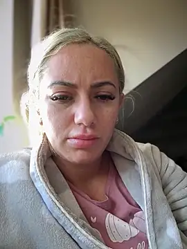 Jennifer24    online show from February 2026 08:22:01 AM