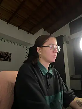 Snapshot of Camil_Lee chatting on March 2025 01:17:02 AM Camil Lee online show from March 2025 01:17:02 AM