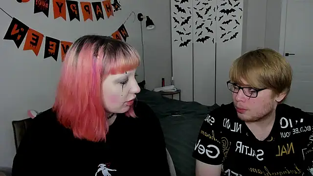 JayMollyy online show from October 2025 05:25:01 PM