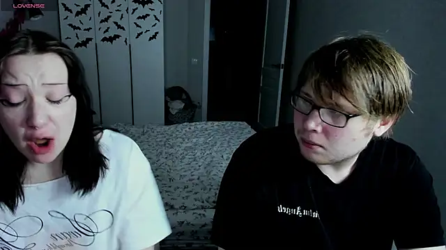 JayMollyy online show from April 2026 07:15:01 PM