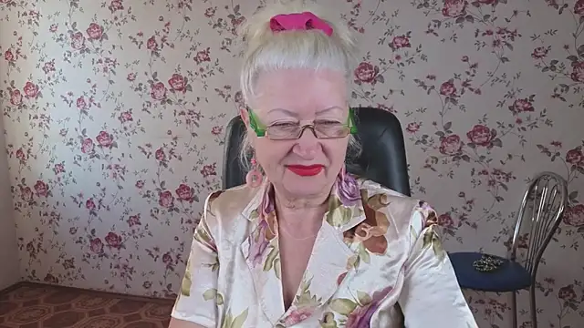 Maya Mayflower online show from September 2025 04:06:01 AM