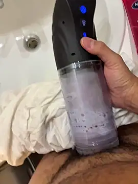 Snapshot of Runstat chatting on March 2025 10:55:02 PM Runstat online show from March 2025 10:55:02 PM