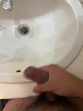 Snapshot of Runstat chatting on March 2025 12:52:02 AM Runstat online show from March 2025 12:52:02 AM