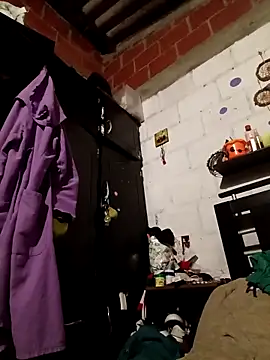 Snapshot of Antonela45 chatting on February 2026 01:04:02 AM Antonela45 online show from February 2026 01:04:02 AM