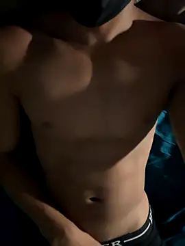 Snapshot of maxx777 chatting on September 2025 08:32:02 PM maxx777 online show from September 2025 08:32:02 PM