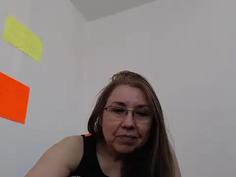 Snapshot of GiaLuvv11 chatting on March 2026 05:06:01 PM GiaLuvv11 online show from March 2026 05:06:01 PM