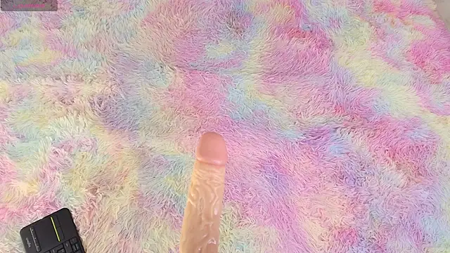 Snapshot of Vivi_luv chatting on March 2025 06:21:02 AM Vivi luv online show from March 2025 06:21:02 AM