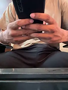 Snapshot of RightFielder chatting on November 2025 09:42:02 AM RightFielder online show from November 2025 09:42:02 AM