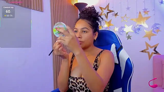 Snapshot of Sasha_rd chatting on November 2025 01:11:02 PM Sasha rd online show from November 2025 01:11:02 PM