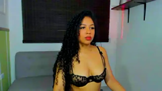 Snapshot of Sasha_rd chatting on November 2025 01:44:02 PM Sasha rd online show from November 2025 01:44:02 PM