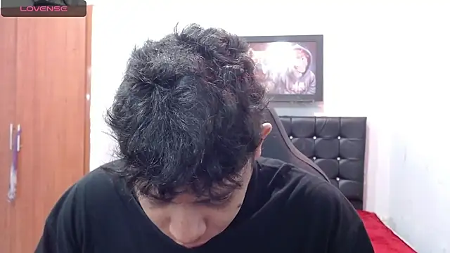 Alejandroo 22 online show from March 2025 01:07:02 PM