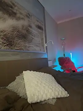 Snapshot of Mary_Kiitty chatting on April 2026 12:33:01 PM Mary Kiitty online show from April 2026 12:33:01 PM