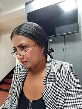 Snapshot of Ariana_Rodriguez chatting on March 2025 02:34:02 PM Ariana Rodriguez online show from March 2025 02:34:02 PM