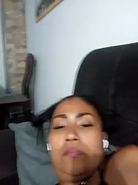 Snapshot of Ariana_Rodriguez chatting on October 2025 02:20:01 AM Ariana Rodriguez online show from October 2025 02:20:01 AM