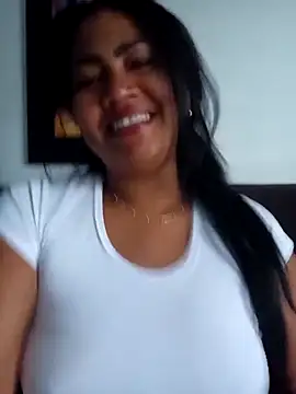 Snapshot of Ariana_Rodriguez chatting on October 2025 12:13:02 PM Ariana Rodriguez online show from October 2025 12:13:02 PM