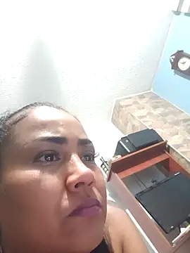 Snapshot of Ariana_Rodriguez chatting on November 2025 04:01:02 AM Ariana Rodriguez online show from November 2025 04:01:02 AM