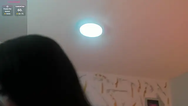 Snapshot of Cristal_Velle chatting on March 2026 12:45:02 PM Cristal Velle online show from March 2026 12:45:02 PM