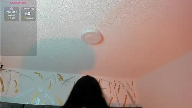 Snapshot of Cristal_Velle chatting on April 2026 10:42:01 AM Cristal Velle online show from April 2026 10:42:01 AM