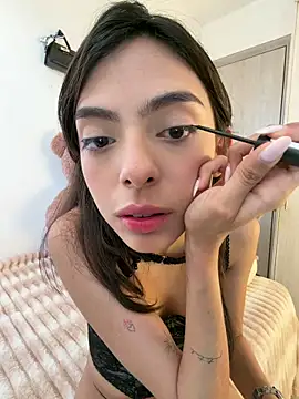 ZaraLuuv online show from February 2026 06:29:02 PM