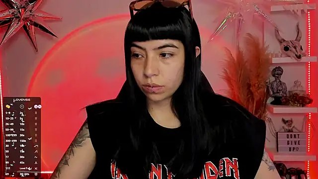 Saraa Desiree online show from March 2025 10:54:01 PM