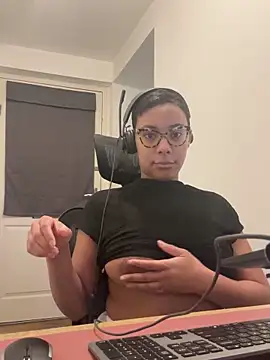 Melia Rayne online show from January 2026 12:07:02 PM