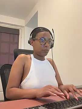 Melia Rayne online show from May 2026 09:38:02 AM