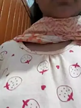 sexy-trisha1 online show from November 2025 07:04:02 PM