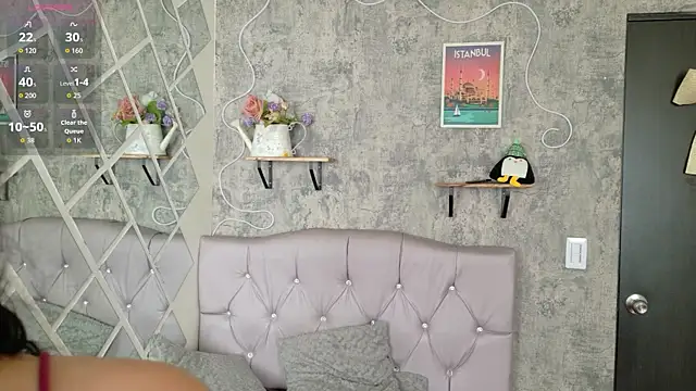 Snapshot of Devil_AliceXo chatting on April 2026 09:19:01 PM Devil AliceXo online show from April 2026 09:19:01 PM