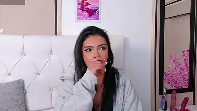 Snapshot of Devil_AliceXo chatting on April 2026 09:39:33 PM Devil AliceXo online show from April 2026 09:39:33 PM