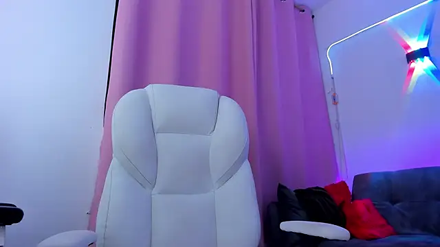 Snapshot of gaaby_foxx chatting on September 2025 01:44:02 PM gaaby foxx online show from September 2025 01:44:02 PM