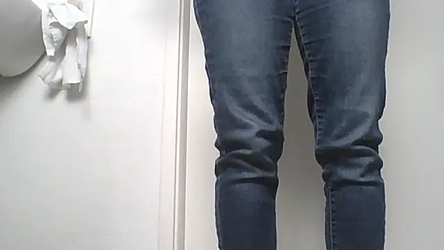 Valentinette online show from March 2026 01:16:02 PM