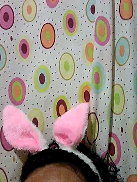 Snapshot of sarayulith chatting on November 2025 11:11:02 AM sarayulith online show from November 2025 11:11:02 AM