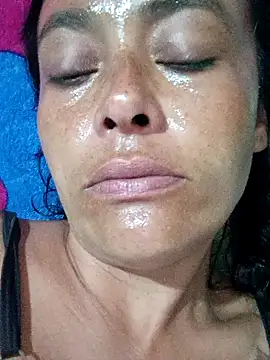 Snapshot of sarayulith chatting on March 2026 01:45:01 AM sarayulith online show from March 2026 01:45:01 AM