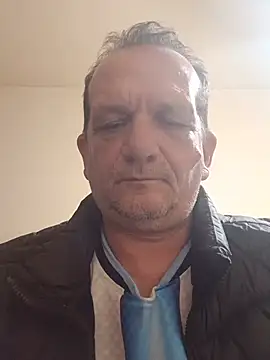 Snapshot of Herny1975 chatting on July 2026 03:32:01 AM Herny1975 online show from July 2026 03:32:01 AM