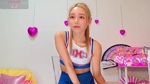 -LOCOMOCO- online show from March 2026 10:10:01 AM