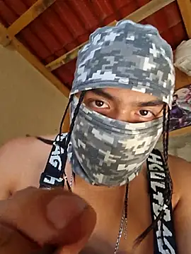 LAL0M4D4R4 online show from September 2025 10:01:02 PM