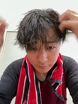 waka3232 online show from February 2026 04:00:01 AM