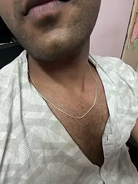 Snapshot of Aarush_1 chatting on March 2025 09:18:02 PM Aarush 1 online show from March 2025 09:18:02 PM