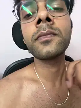 Snapshot of Aarush_1 chatting on March 2025 08:52:01 PM Aarush 1 online show from March 2025 08:52:01 PM