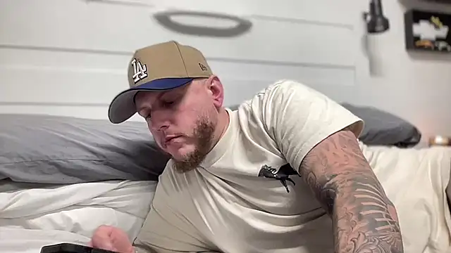 Snapshot of Thegreatwhitepipe chatting on November 2025 09:52:01 AM Thegreatwhitepipe online show from November 2025 09:52:01 AM